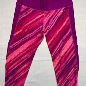 Nike ✔️ Youth Pink 💗💜 Purple Capri Leggings Size Large